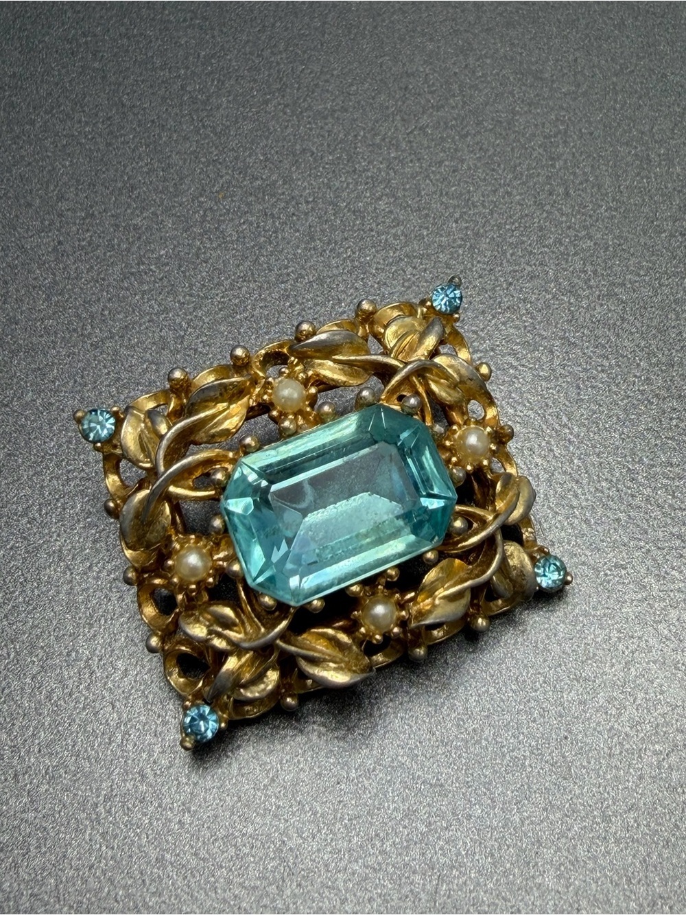 Vintage Coro Aquamarine Glass and Pearl Brooch